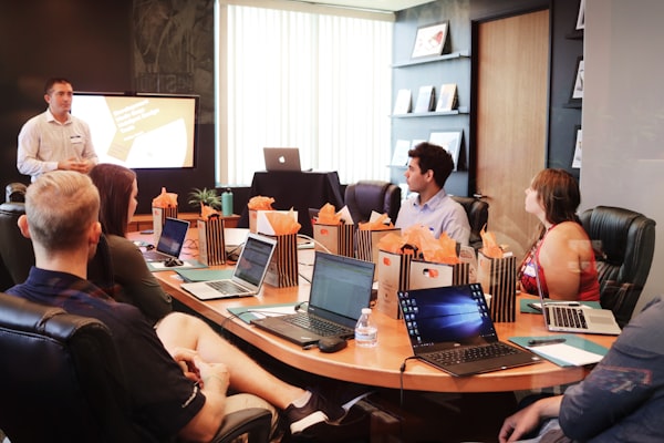 Cursos empresariales de Estrategias de Negocios - Technology México®